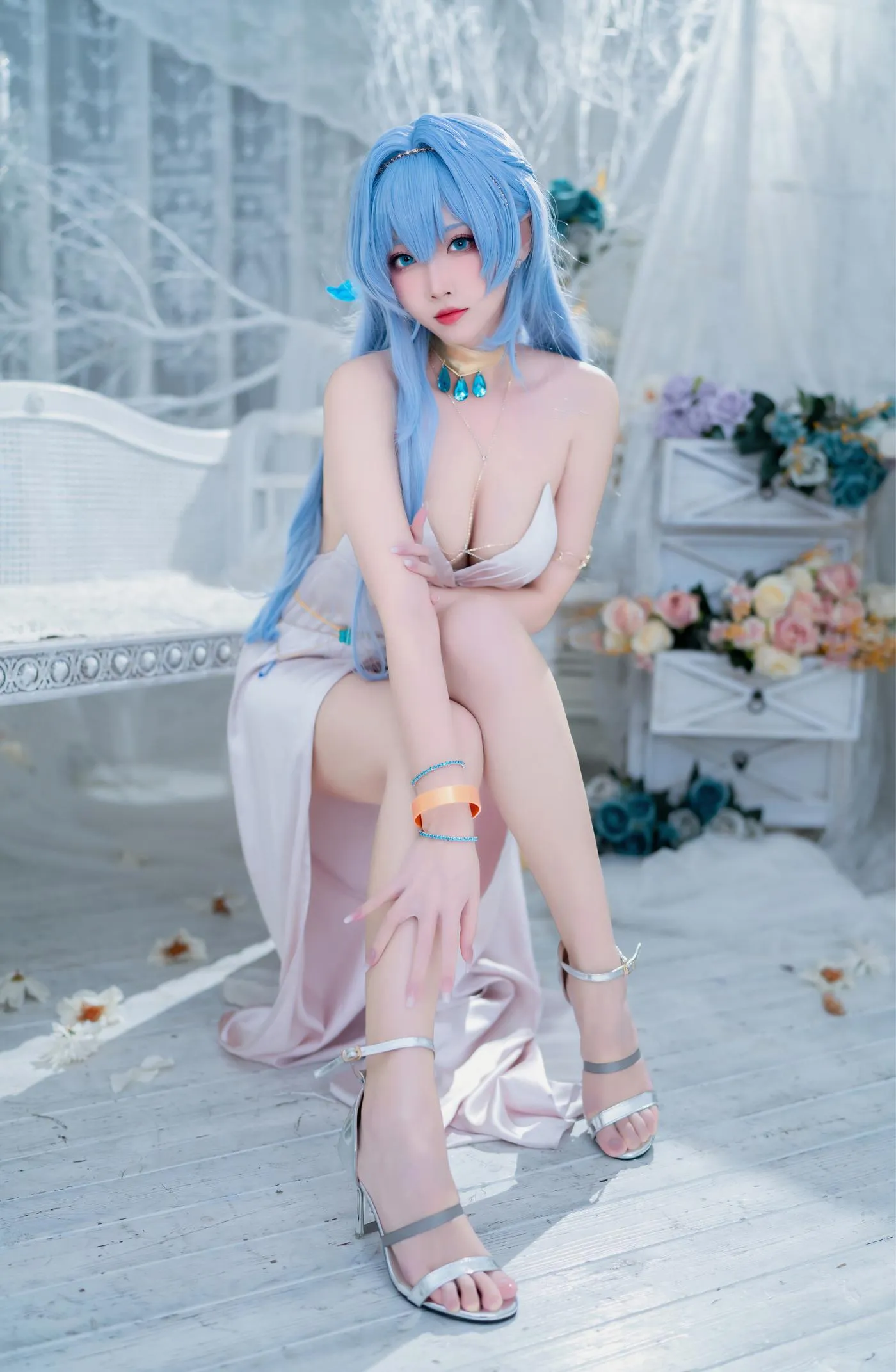 宮本桜 – NO.12 Nikke胜利女神 海伦娜礼服 [19P]插图9